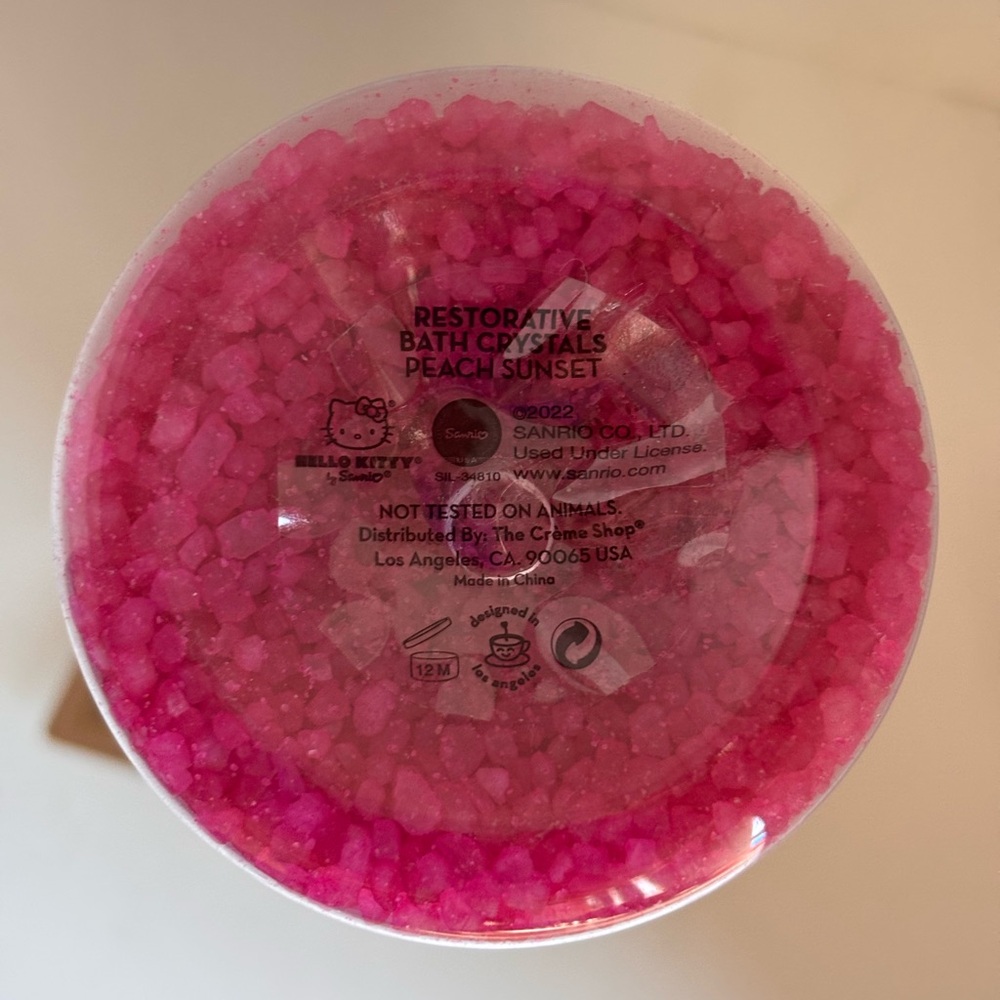 NWT The Crème Shop x Hello Kitty Peach Sunset Bath Crystals - Picture 6 of 6